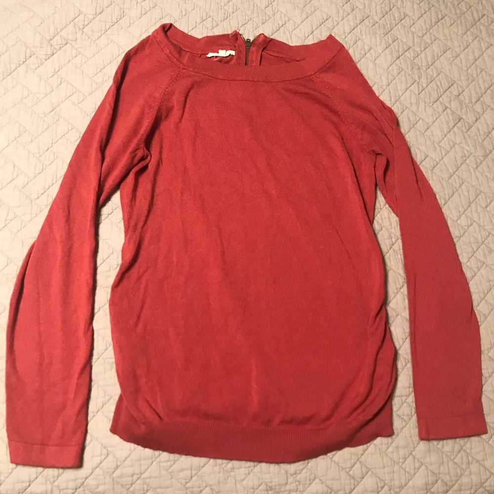 Sweater with ruched sides and back zipper